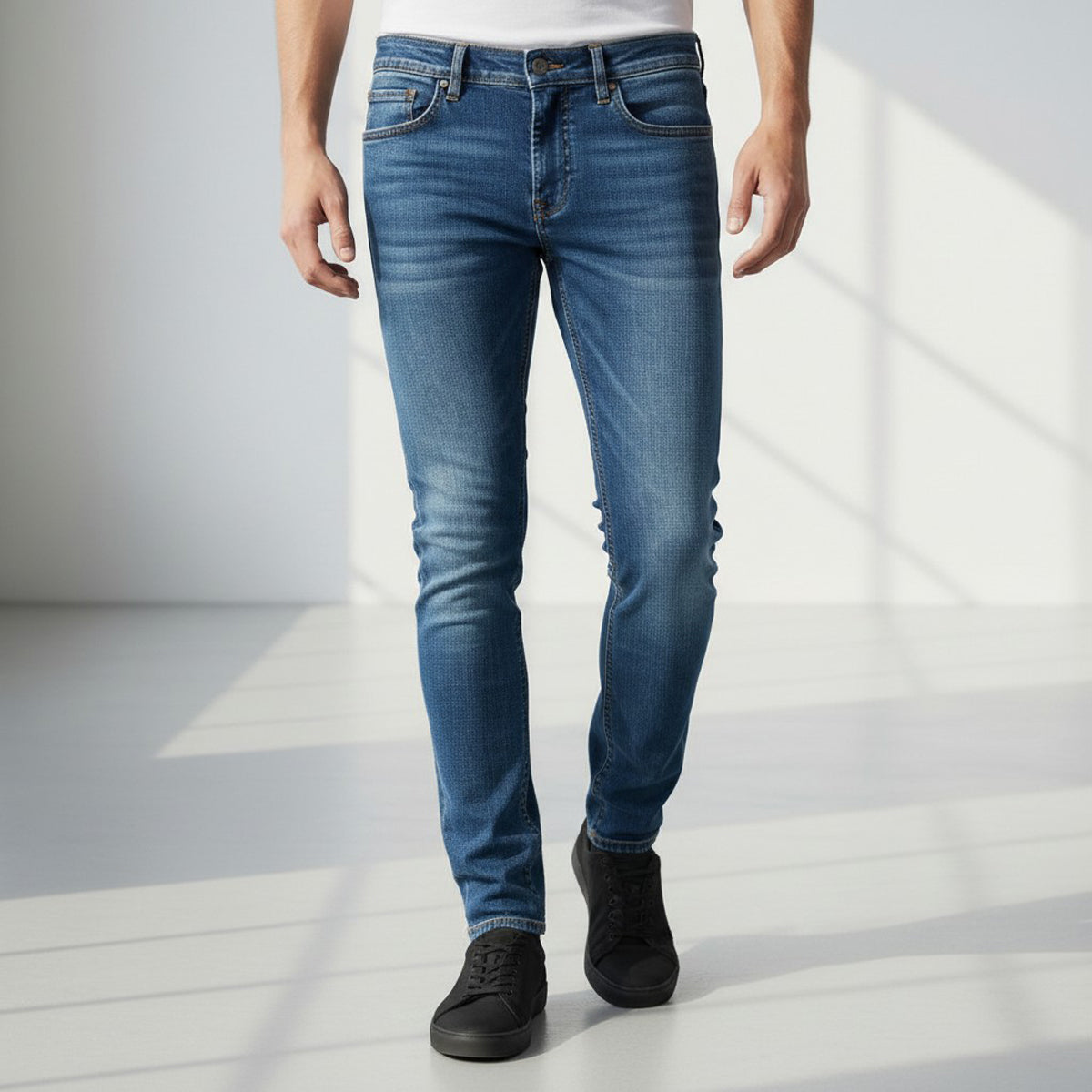 MEN’S SLIM FIT DENIM BOTTOM