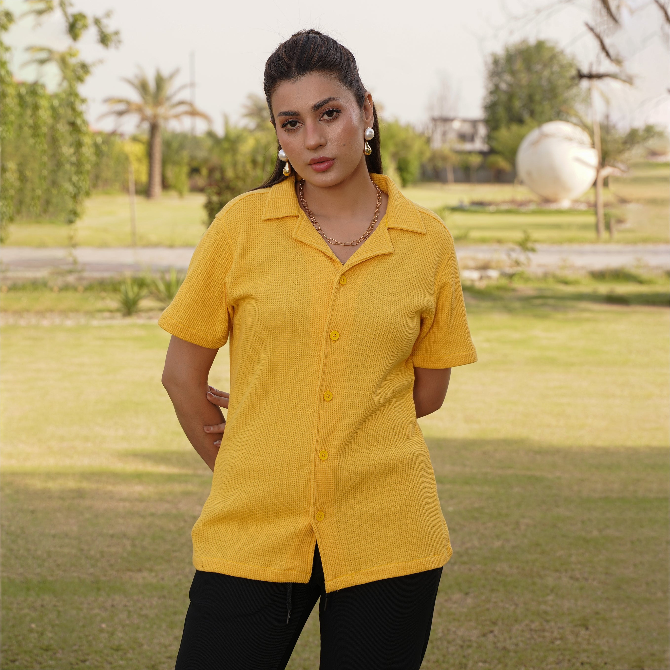 WOMEN'S BUTTON DOWN SHIRT