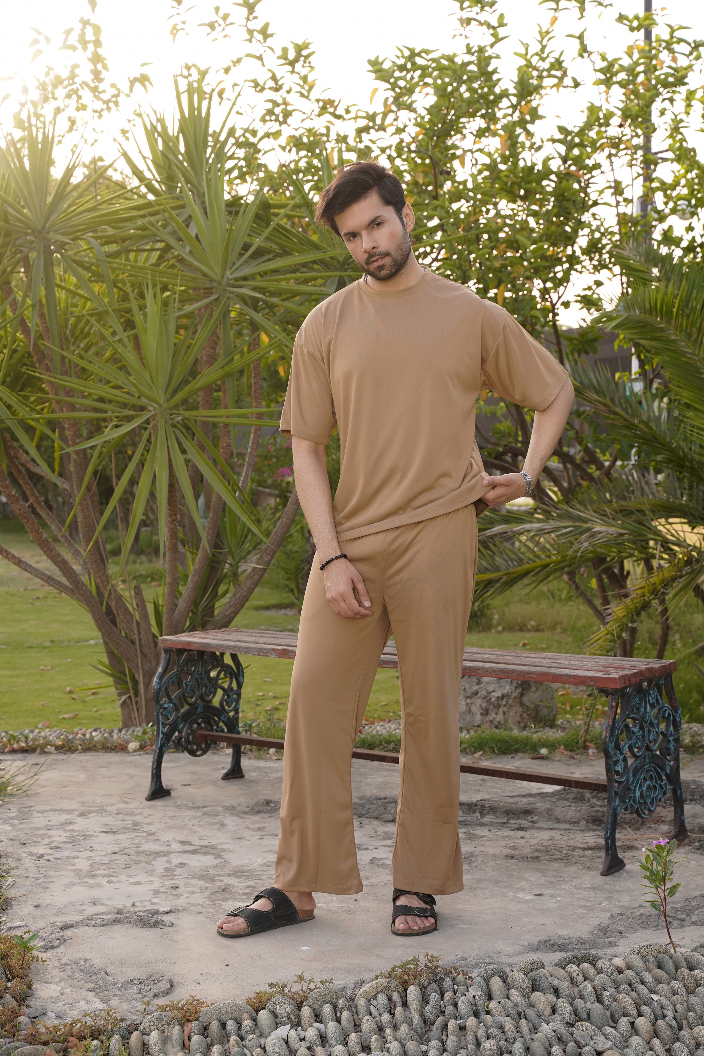 MEN'S LOOSE FIT CREW NECK TEE