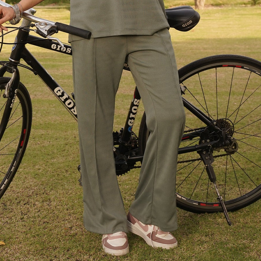 WOMEN'S FLARED TROUSERS