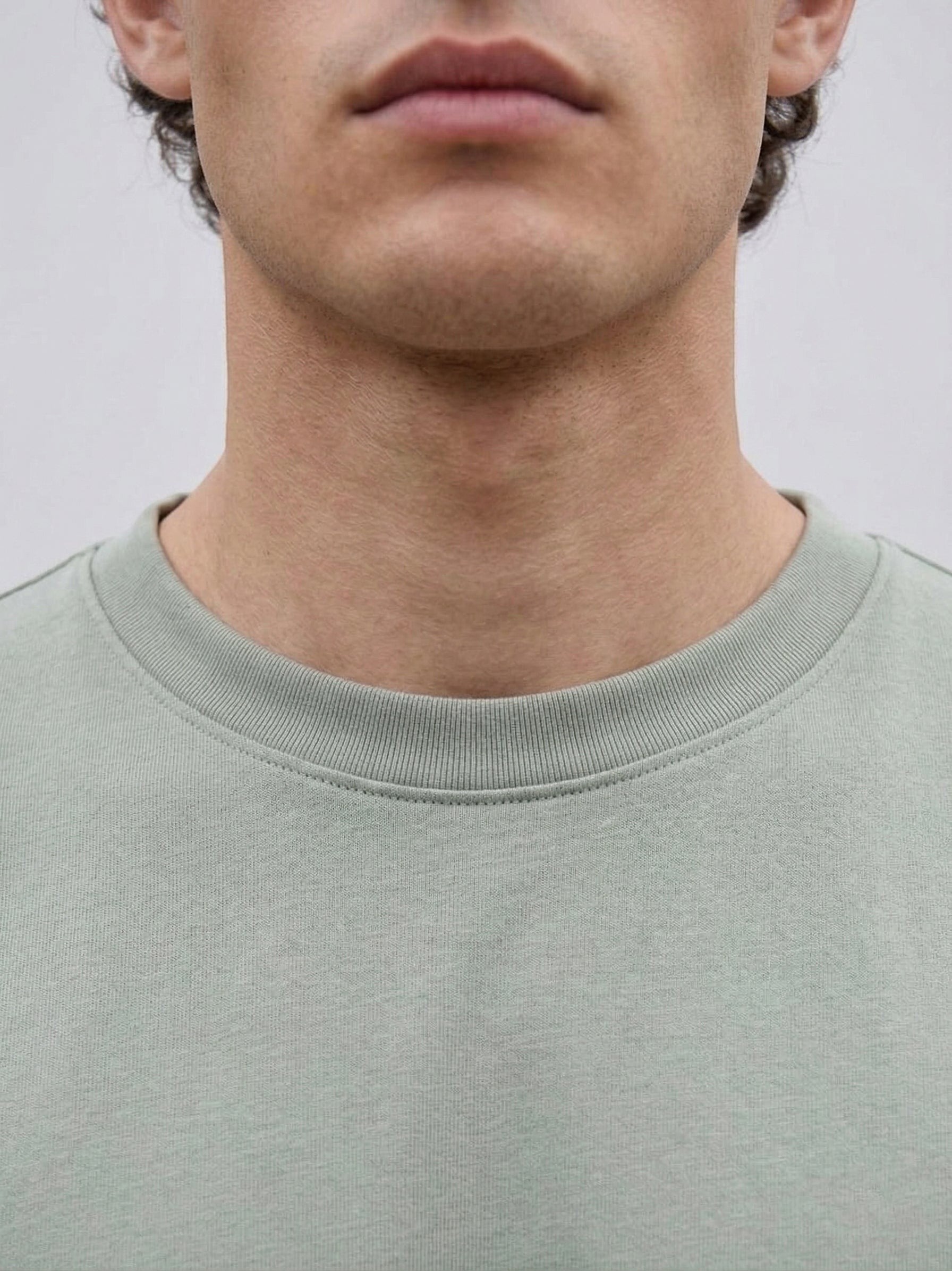 MEN'S T-SHIRT CREW NECK