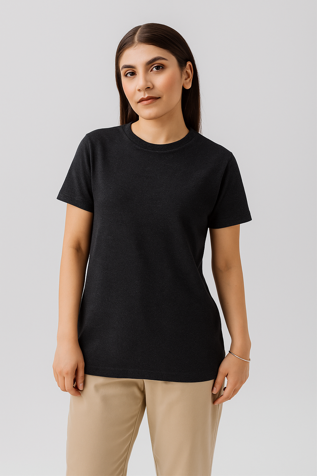 WOMEN'S BASIC T-SHIRT