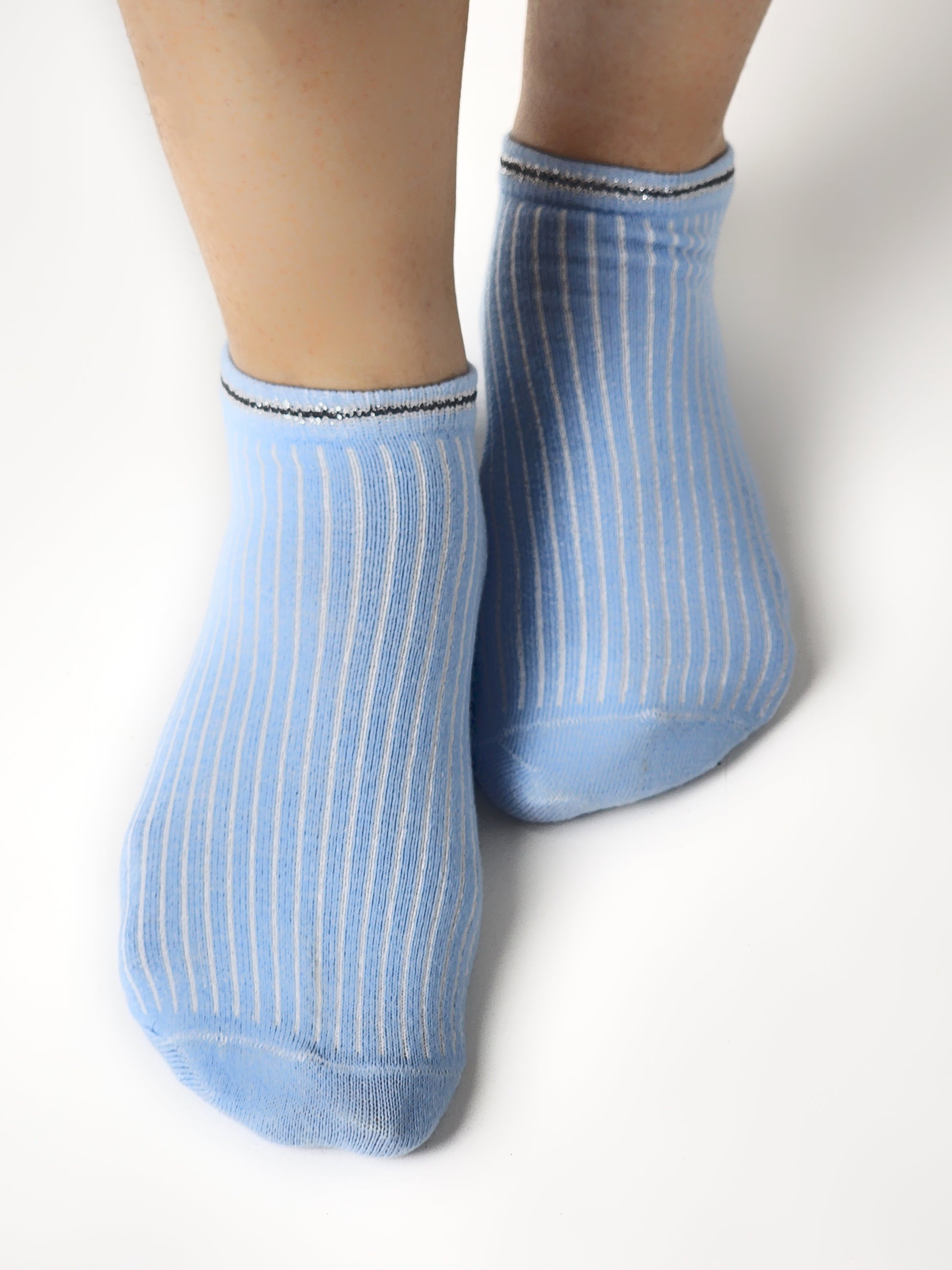 WOMEN LUREX (TILLA) TIPPED NO SHOW PACK OF 3 SOCKS