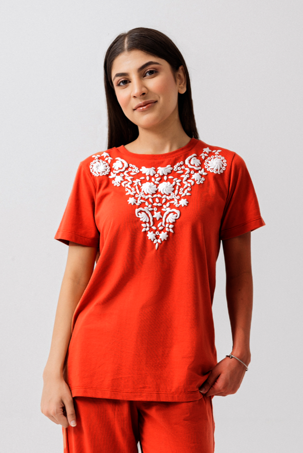 WOMEN GRAPHIC T-SHIRT