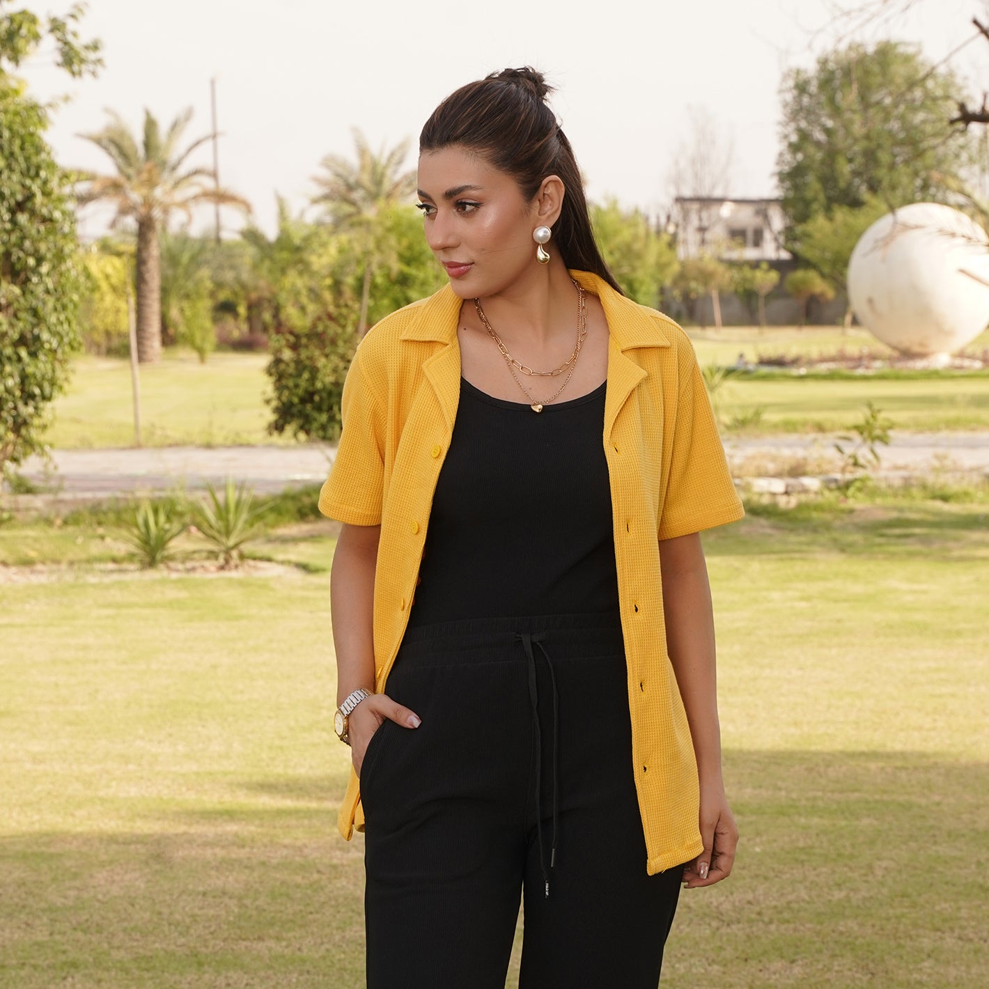 WOMEN'S BUTTON DOWN SHIRT