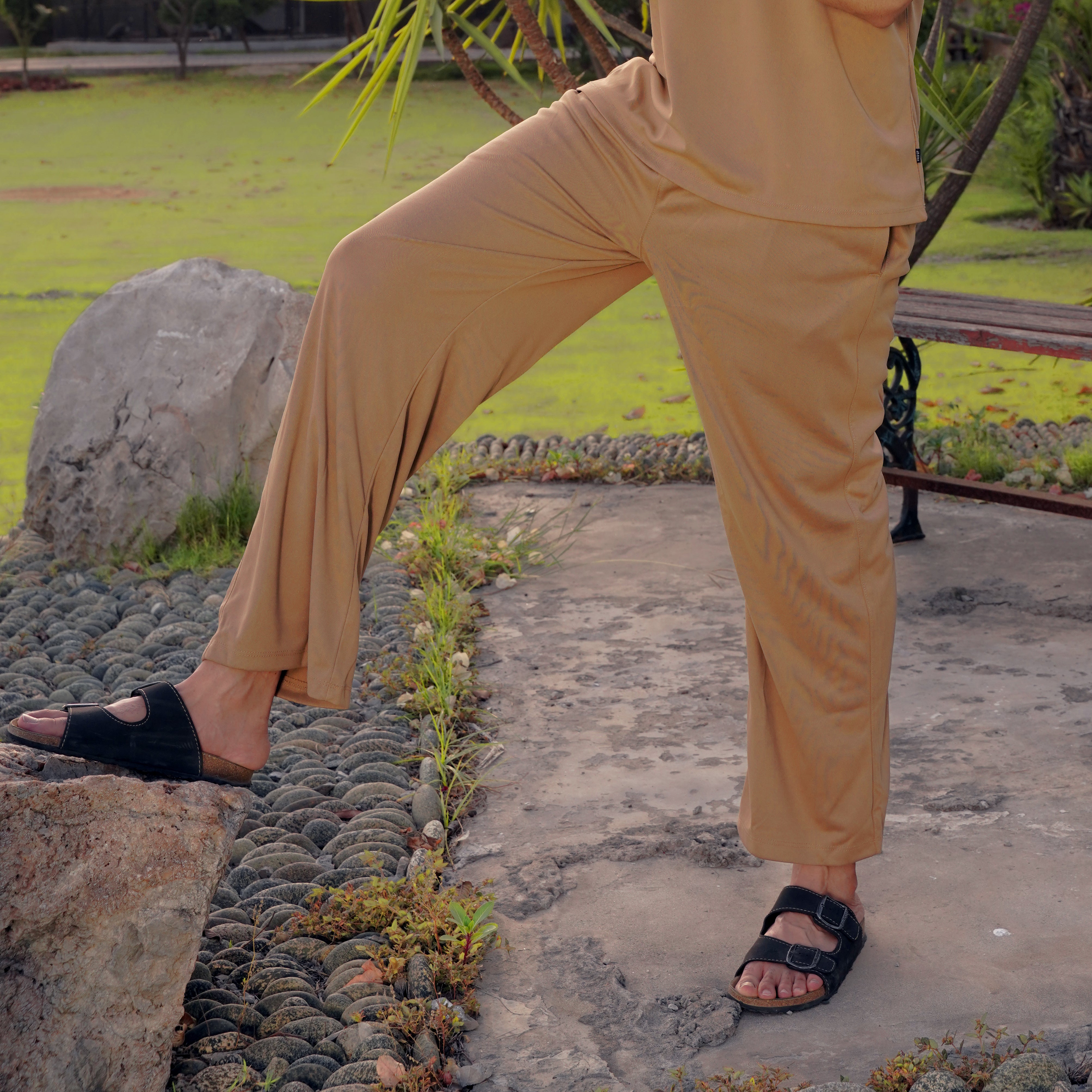 MEN'S LOOSE FIT TROUSERS