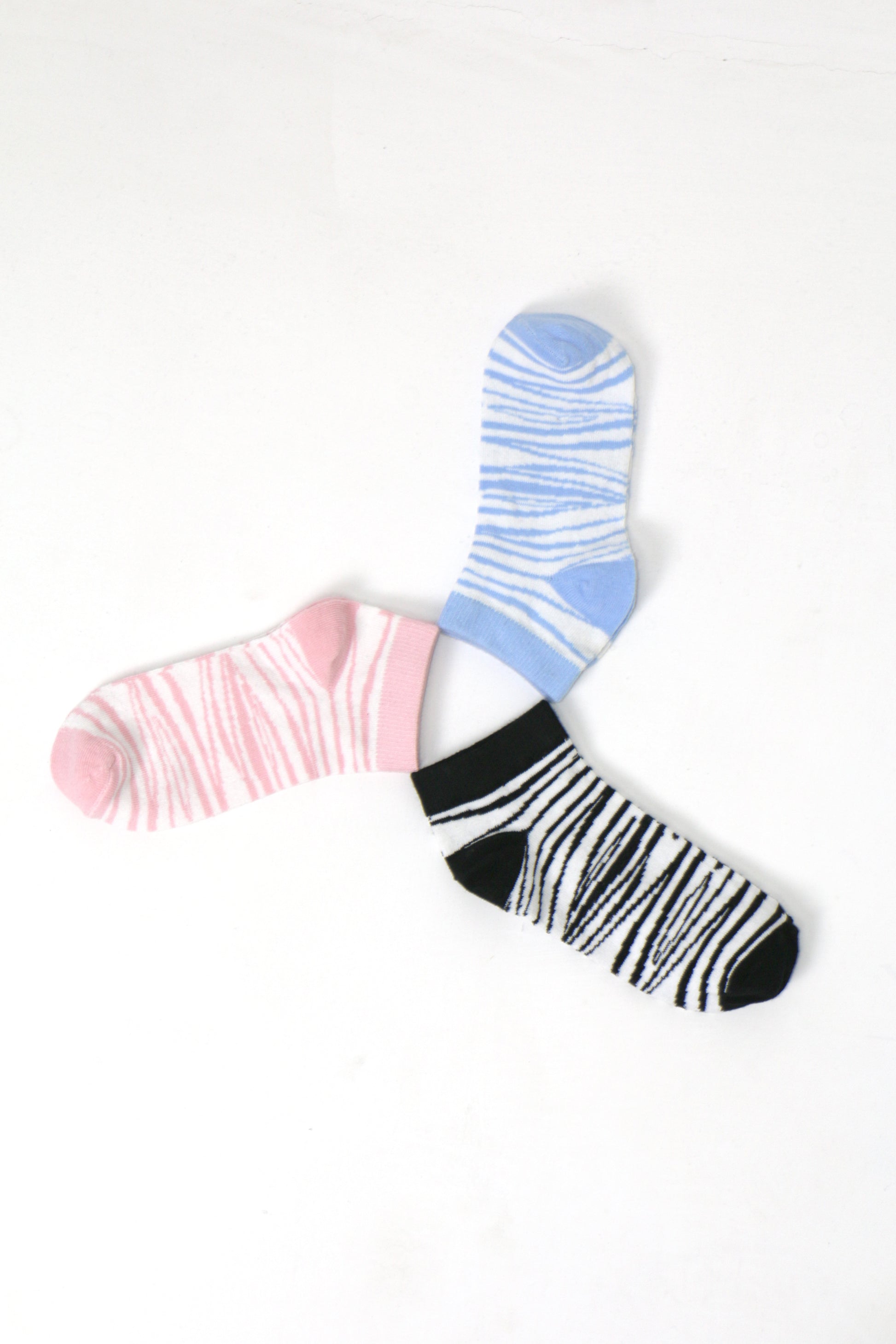 WOMEN ZEBRA PATTERNED JACQUARD PACK OF 3 ANKLE SOCKS