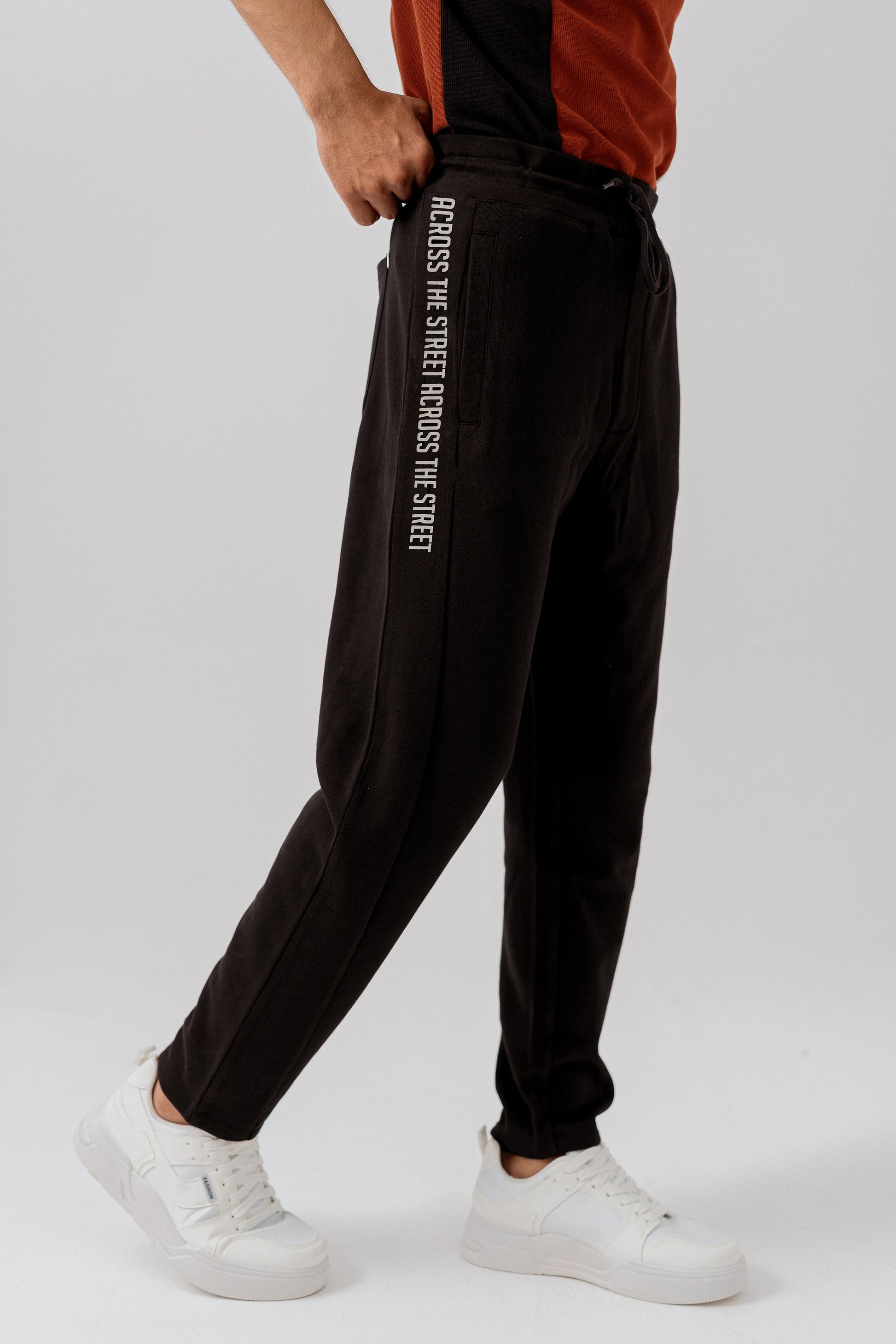 MEN'S TROUSER