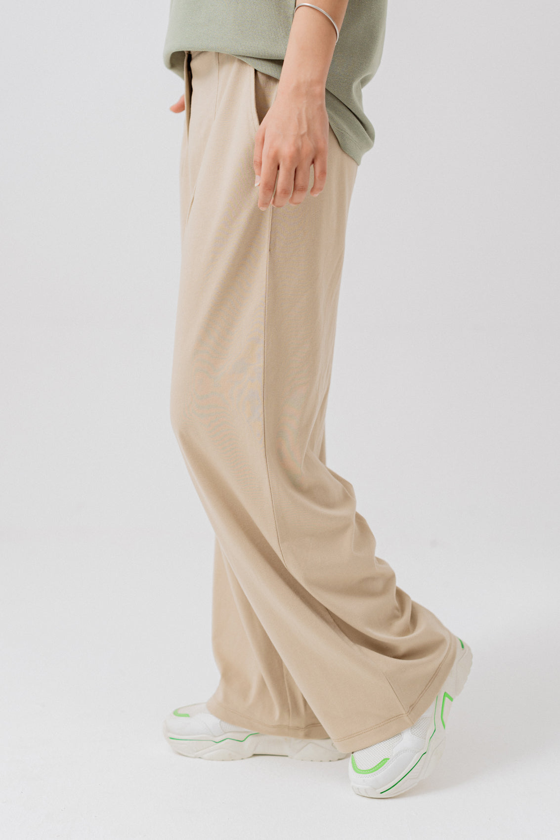 WOMEN FLARED PANTS