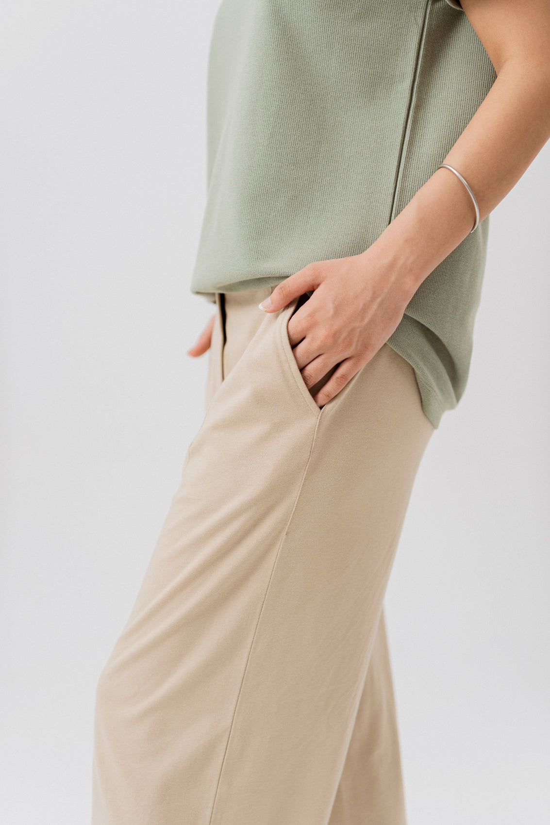 WOMEN FLARED PANTS