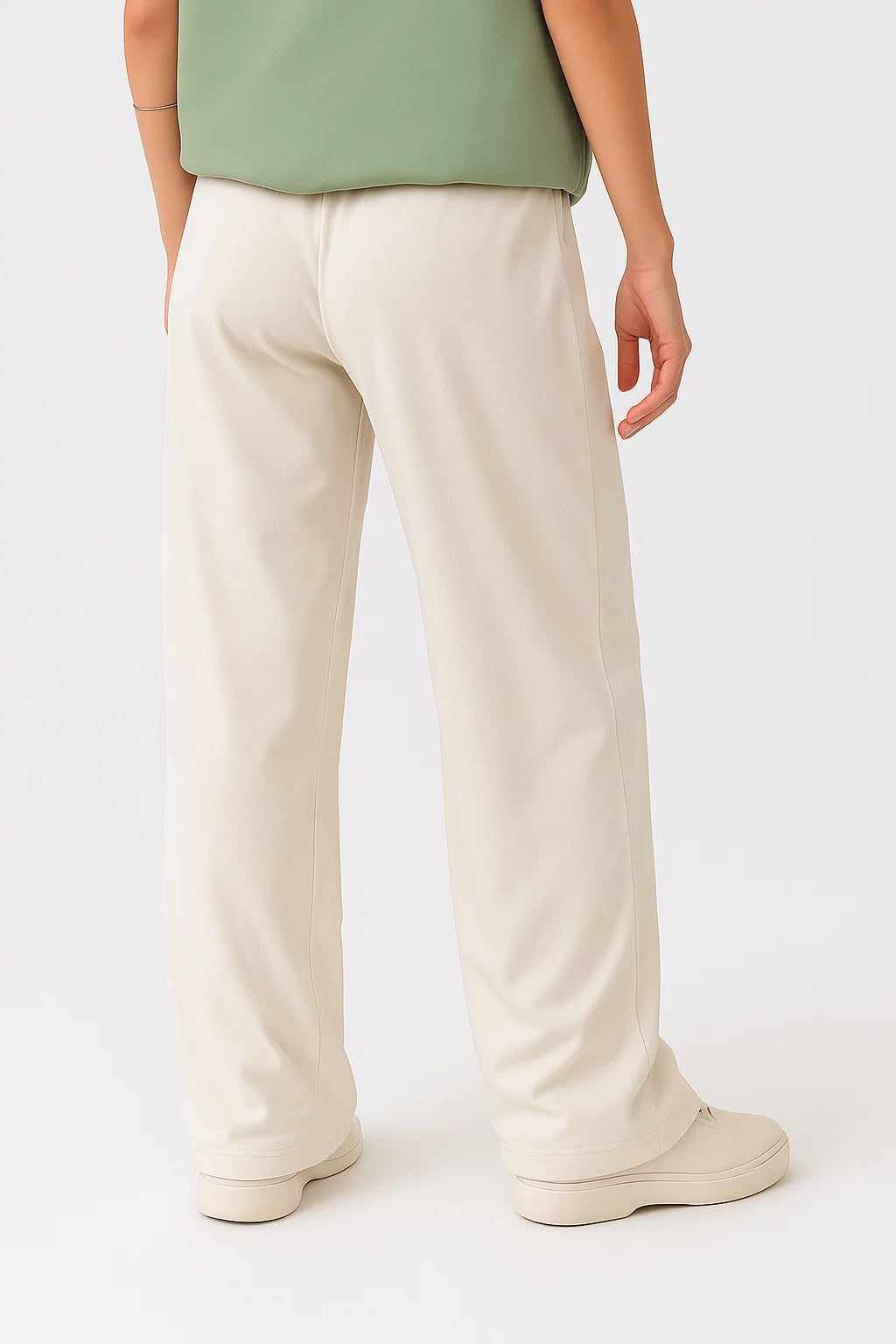 WOMEN FLARED LEG TROUSER