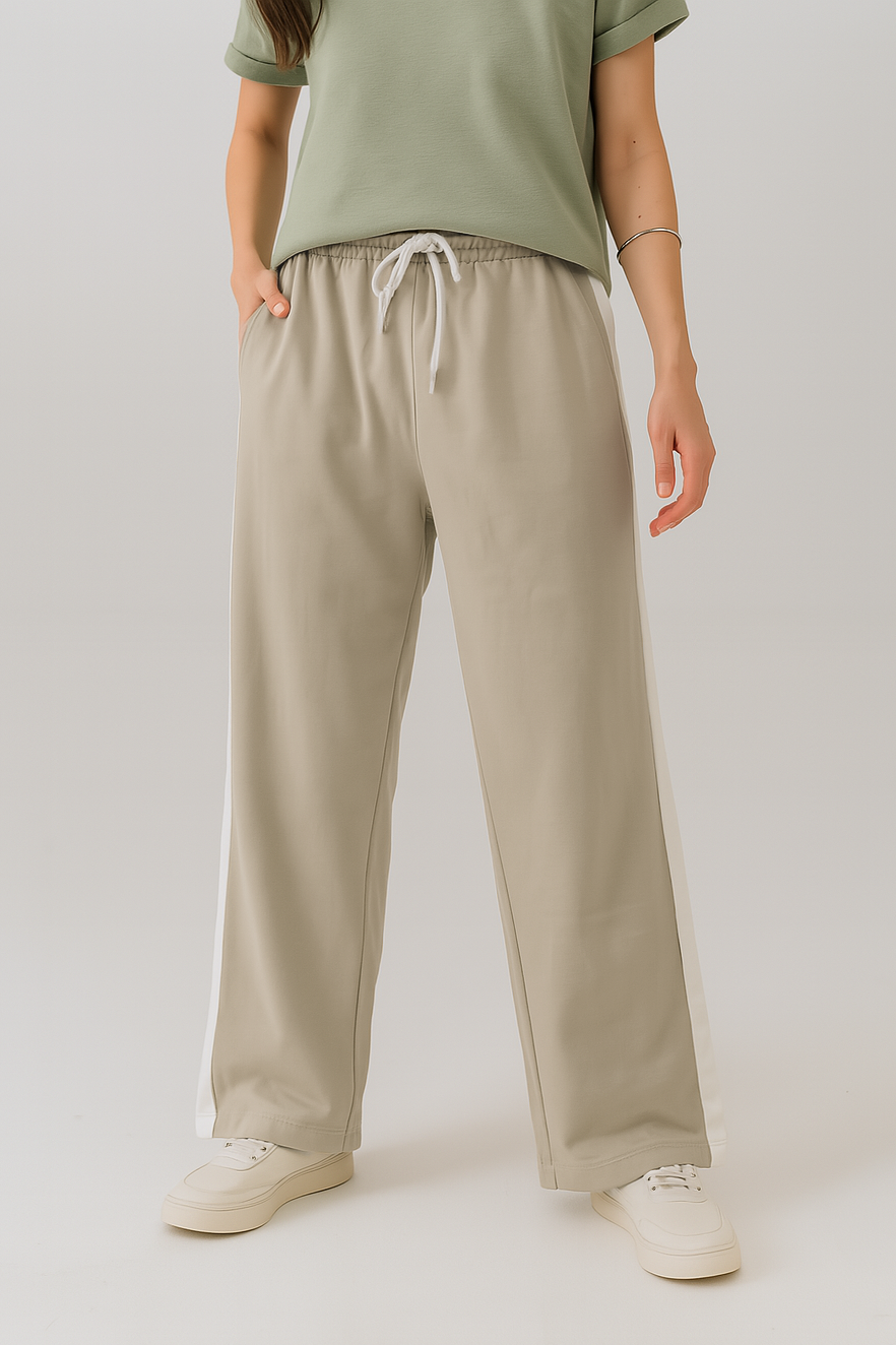 WOMEN FLARED LEG TROUSER